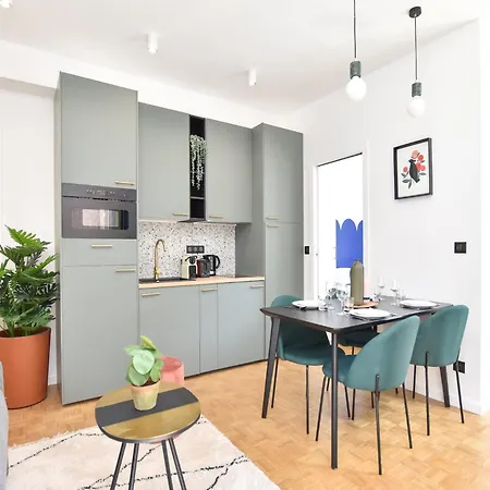 Charming And Cosy Flat Next To The Eiffel Tower