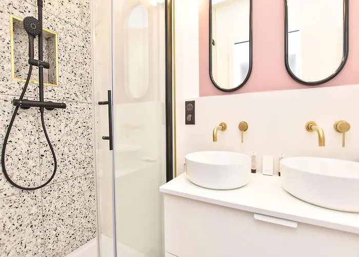 Charming And Cosy Flat Next To The Eiffel Tower * Paryż