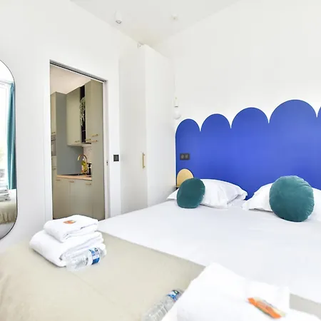 Charming And Cosy Flat Next To The Eiffel Tower