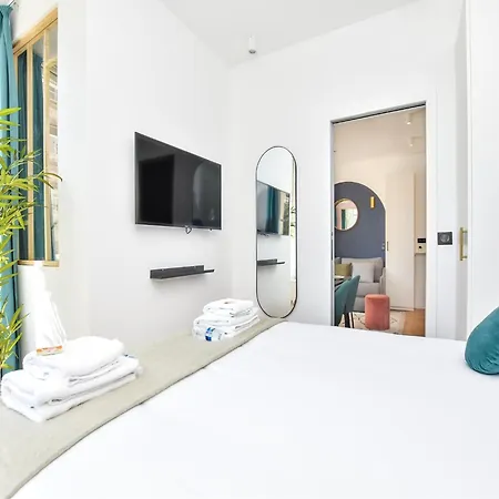 Daire Charming And Cosy Flat Next To The Eiffel Tower *